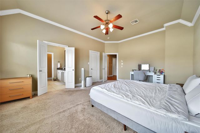 1113 Sherwood Trails, Houston, TX 77043