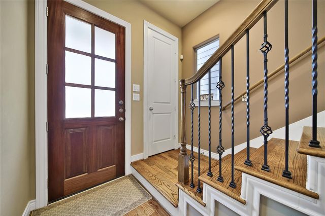 1113 Sherwood Trails, Houston, TX 77043