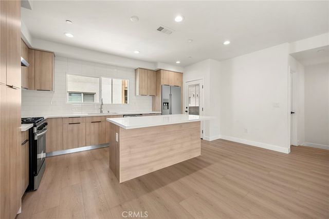 7692 9th Street 105, Buena Park, CA 90621