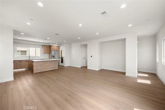 7692 9th Street 105, Buena Park, CA 90621