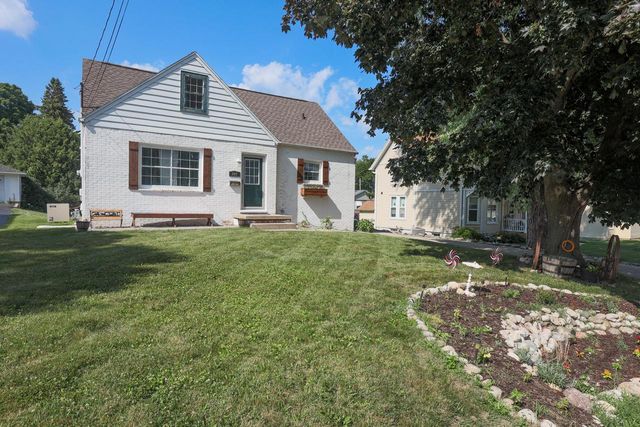 626 Union STREET, Hartford, WI 53027