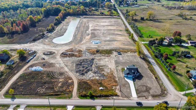 27390 25 Mile Rd, Chesterfield, MI 48051