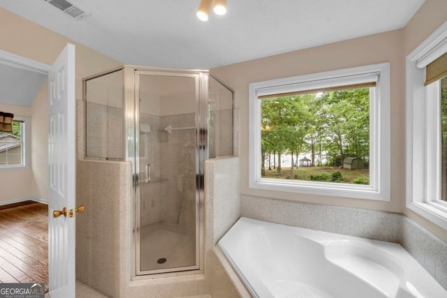 65 Pointe View Court, Jackson, GA 30233