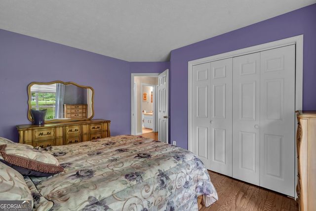 65 Pointe View Court, Jackson, GA 30233