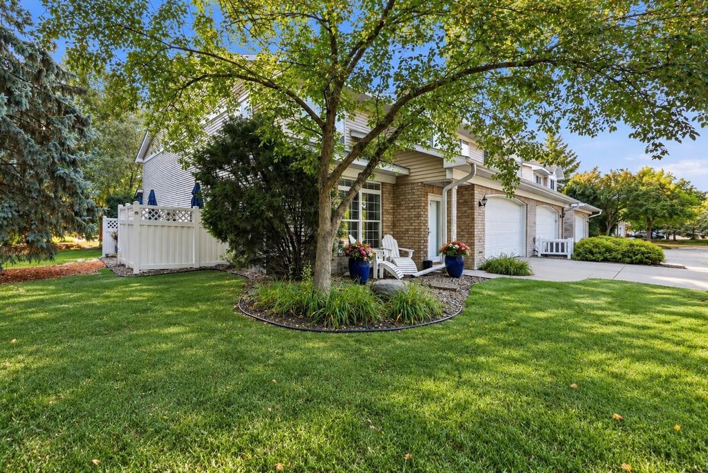 10100 Bridgehill Terrace, Eden Prairie, MN 55347 — photo 5