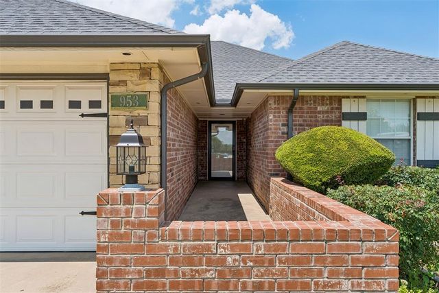 953 NW 15th Street, Oklahoma City, OK 73160