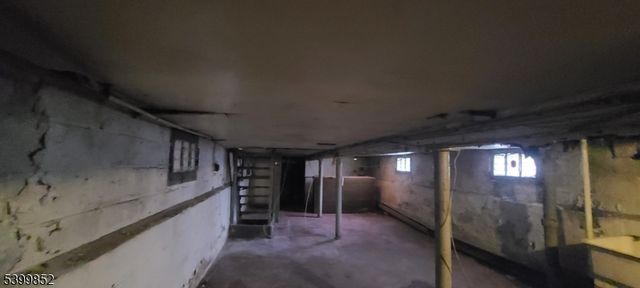 31 W 20Th St, Bayonne City, NJ 07002