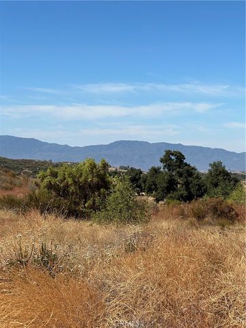 35500 Benton Road, Hemet, CA 92544