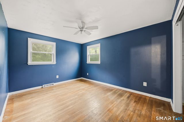 11 Top View Drive, Simsbury, CT 06089