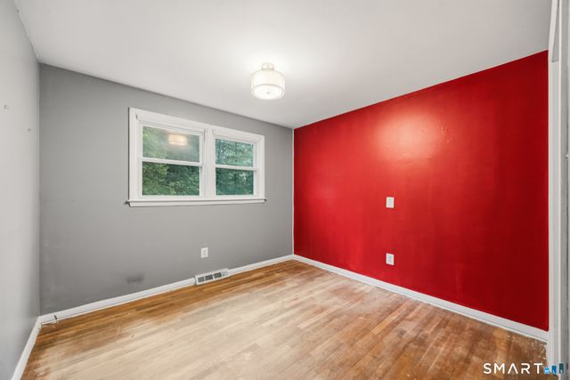 11 Top View Drive, Simsbury, CT 06089