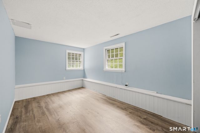 11 Top View Drive, Simsbury, CT 06089