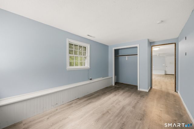 11 Top View Drive, Simsbury, CT 06089