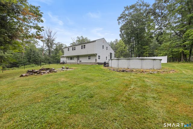 11 Top View Drive, Simsbury, CT 06089