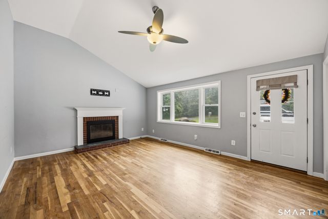 11 Top View Drive, Simsbury, CT 06089