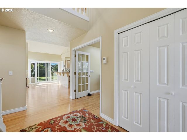 8022 PUDDING CREEK Dr Se, Salem, OR 97317