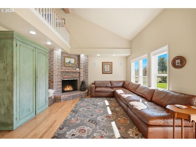 8022 PUDDING CREEK Dr Se, Salem, OR 97317
