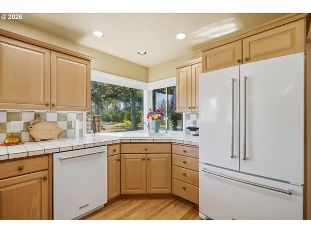 8022 PUDDING CREEK Dr Se, Salem, OR 97317
