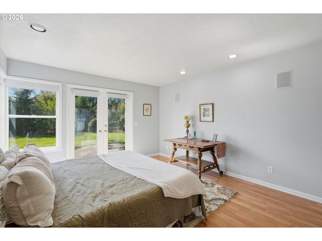 8022 PUDDING CREEK Dr Se, Salem, OR 97317