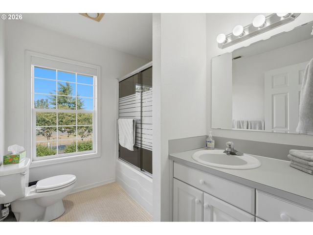 8022 PUDDING CREEK Dr Se, Salem, OR 97317