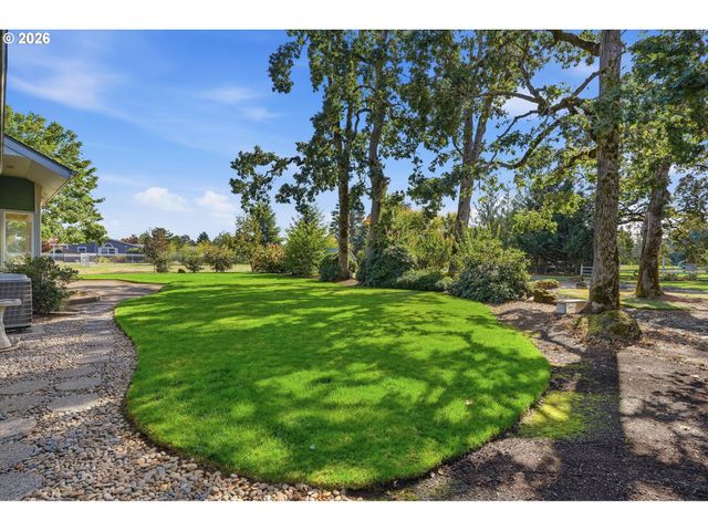 8022 PUDDING CREEK Dr Se, Salem, OR 97317