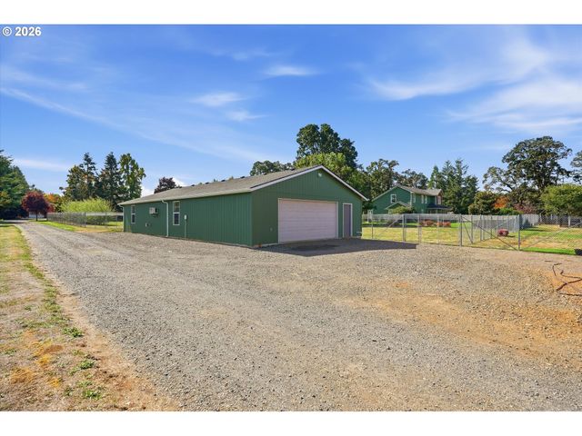 8022 PUDDING CREEK Dr Se, Salem, OR 97317