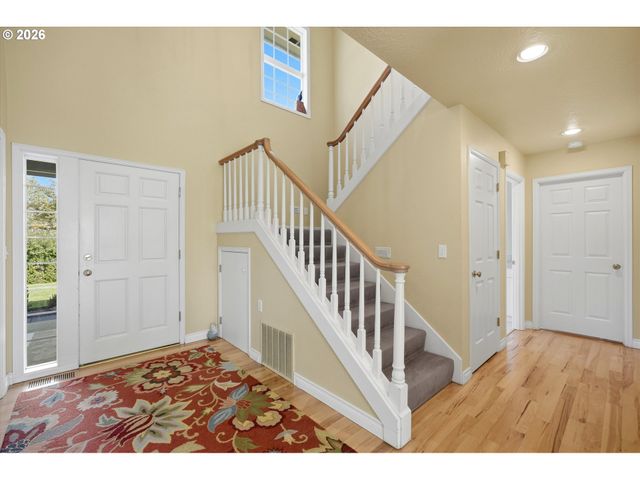 8022 PUDDING CREEK Dr Se, Salem, OR 97317