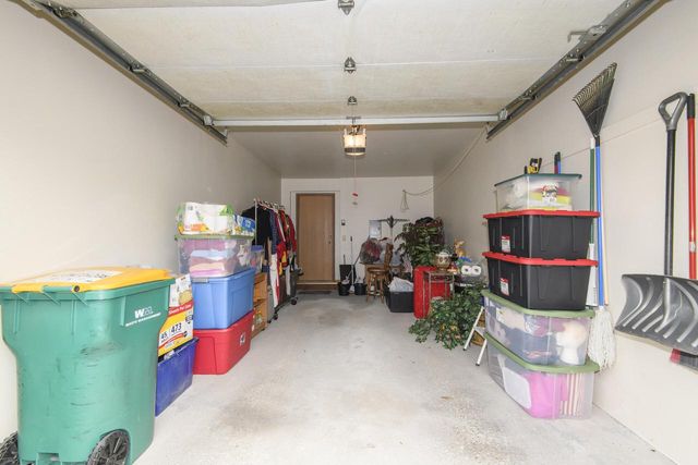 W177N9769 Riversbend CIRCLE E, Germantown, WI 53022