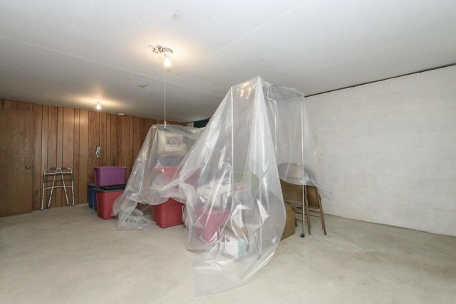 W177N9769 Riversbend CIRCLE E, Germantown, WI 53022