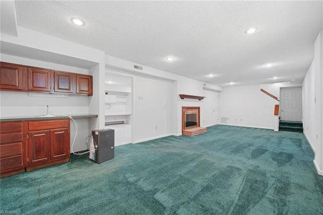 2025 Duckworth Court, Winston-salem, NC 27106