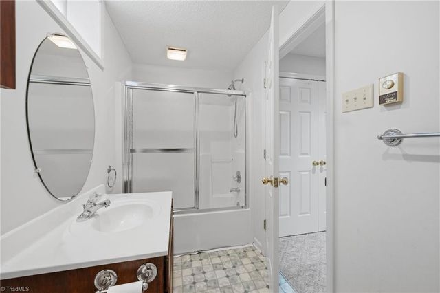 2025 Duckworth Court, Winston-salem, NC 27106