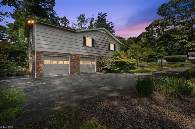 2025 Duckworth Court, Winston-salem, NC 27106