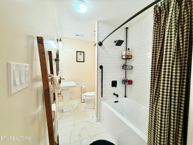 140 Britton Rd, Loudon, TN 37774