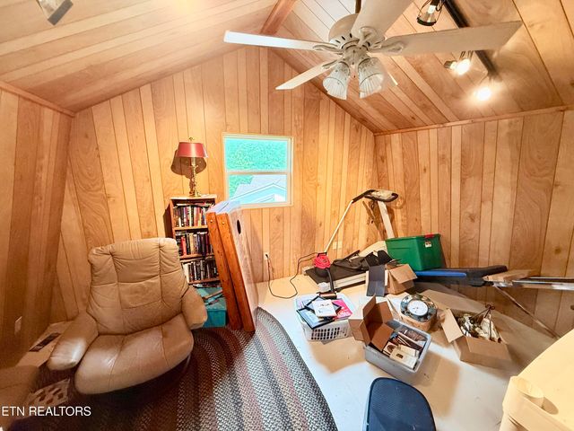 140 Britton Rd, Loudon, TN 37774