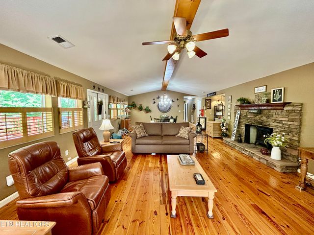 140 Britton Rd, Loudon, TN 37774