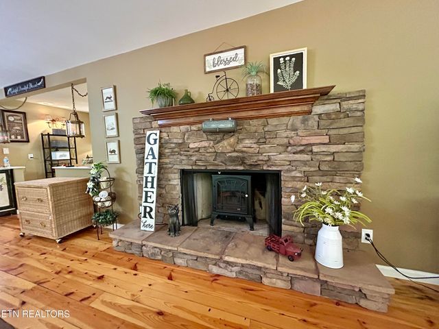 140 Britton Rd, Loudon, TN 37774