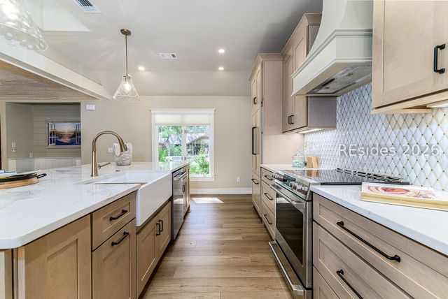 40 Field Sparrow Rd, Hilton Head Island, SC 29926