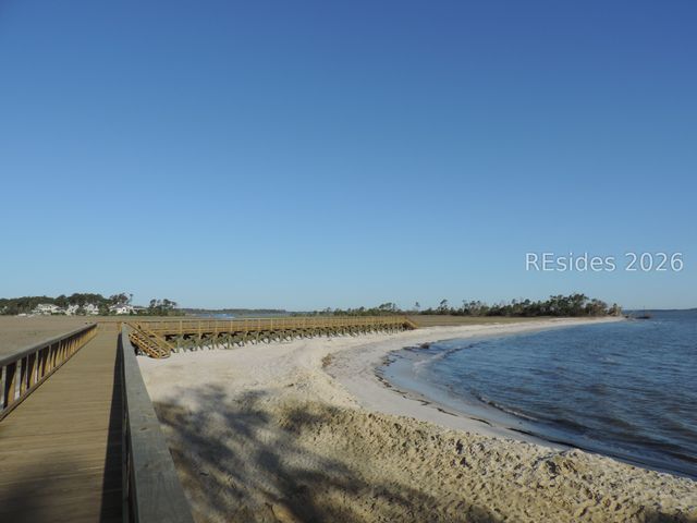 40 Field Sparrow Rd, Hilton Head Island, SC 29926