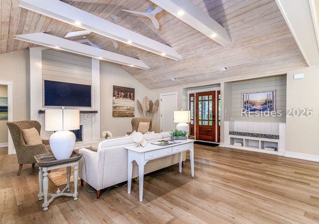 40 Field Sparrow Rd, Hilton Head Island, SC 29926