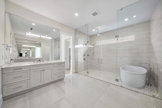 4915 King Palm Circle, Boynton Beach, FL 33436