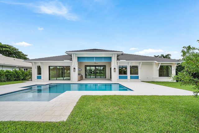 4915 King Palm Circle, Boynton Beach, FL 33436