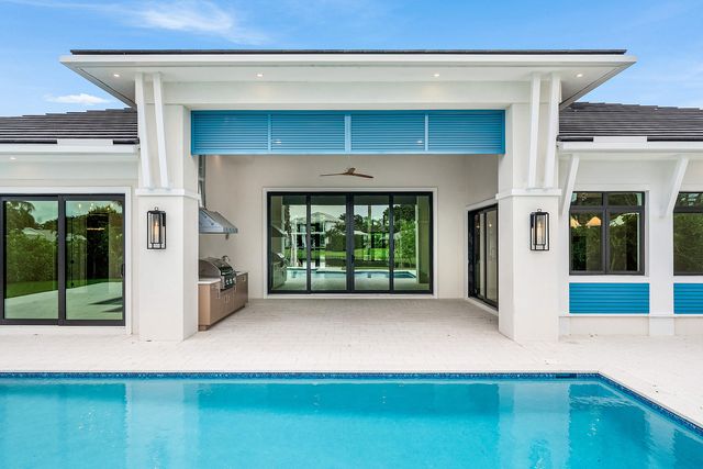 4915 King Palm Circle, Boynton Beach, FL 33436