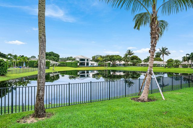 4915 King Palm Circle, Boynton Beach, FL 33436