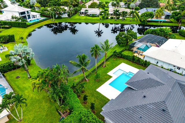 4915 King Palm Circle, Boynton Beach, FL 33436