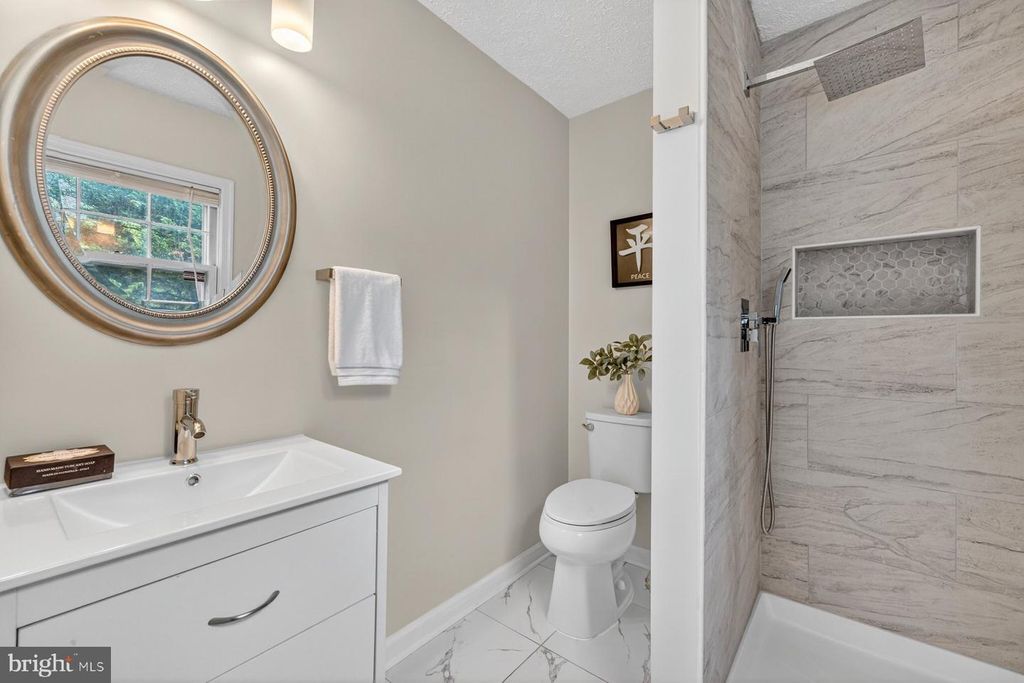 Image 19 of property listing at 13413 WISTERIA DR, Germantown, MD 20874