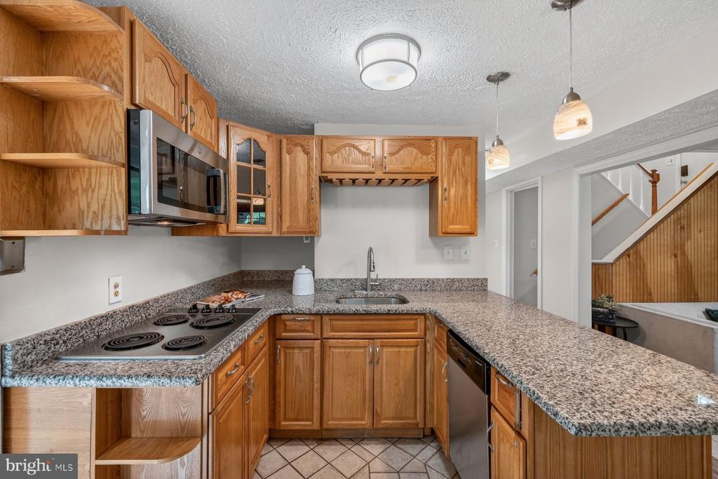 Image 23 of property listing at 13413 WISTERIA DR, Germantown, MD 20874