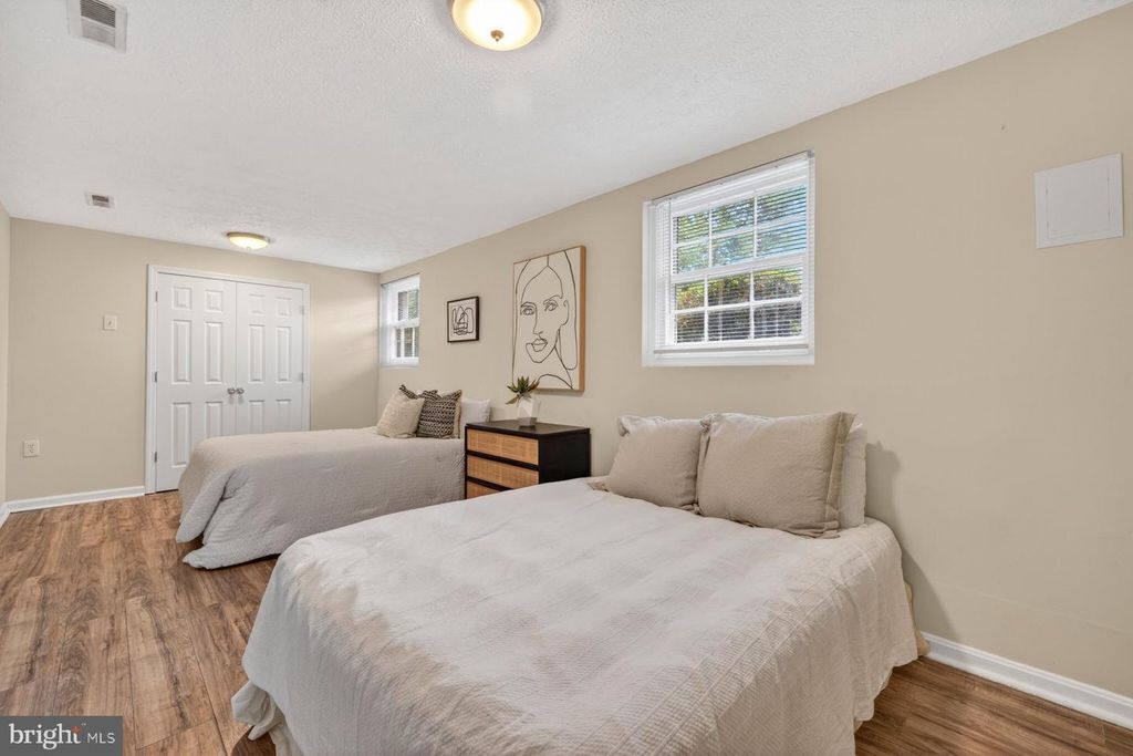 Image 26 of property listing at 13413 WISTERIA DR, Germantown, MD 20874