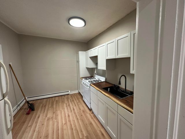 218 N Baldwin Street, Whitehall City, MI 49461