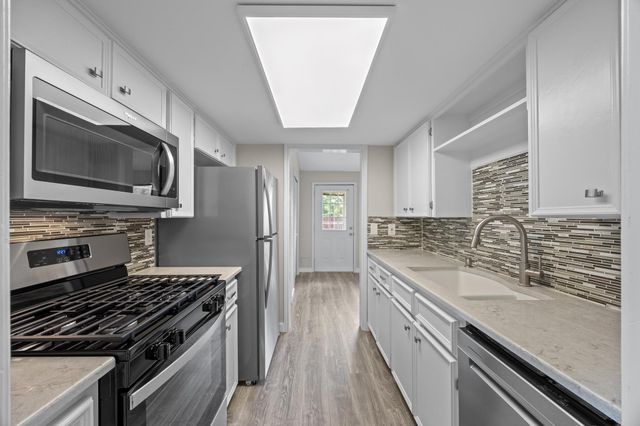 500 Hesters Crossing RD 411, Round Rock, TX 78681