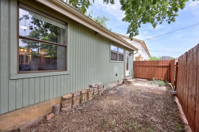 500 Hesters Crossing RD 411, Round Rock, TX 78681