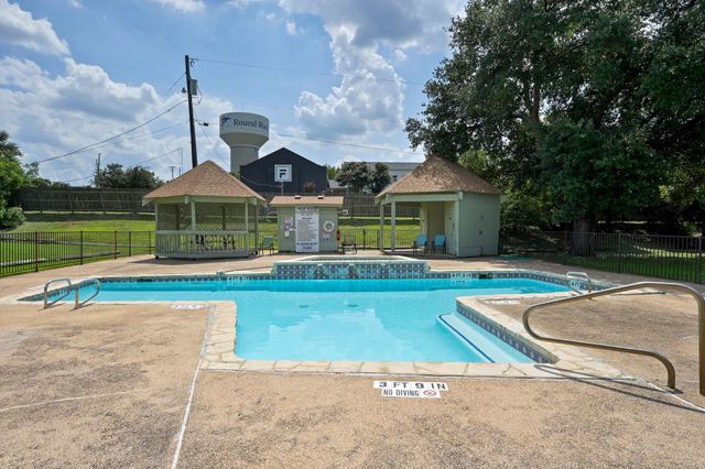500 Hesters Crossing RD 411, Round Rock, TX 78681